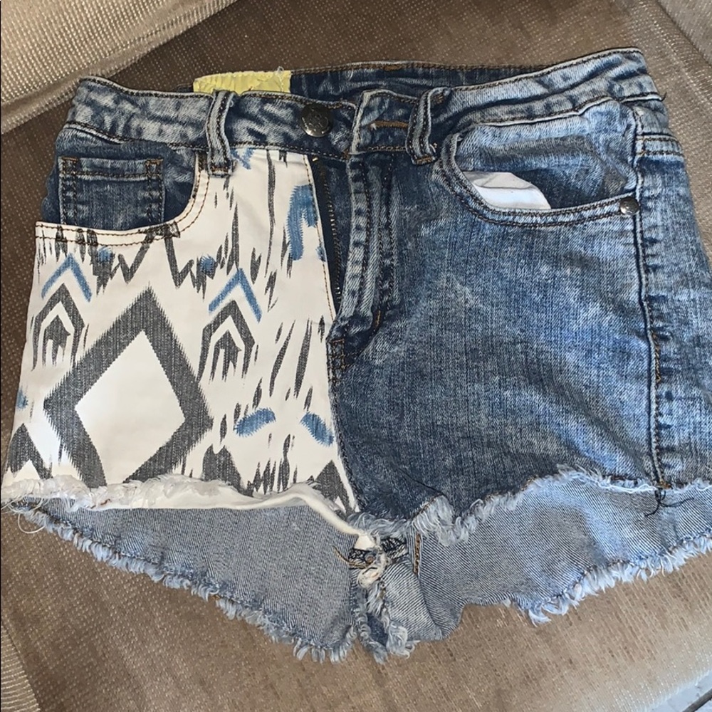 Cute high waisted shorts